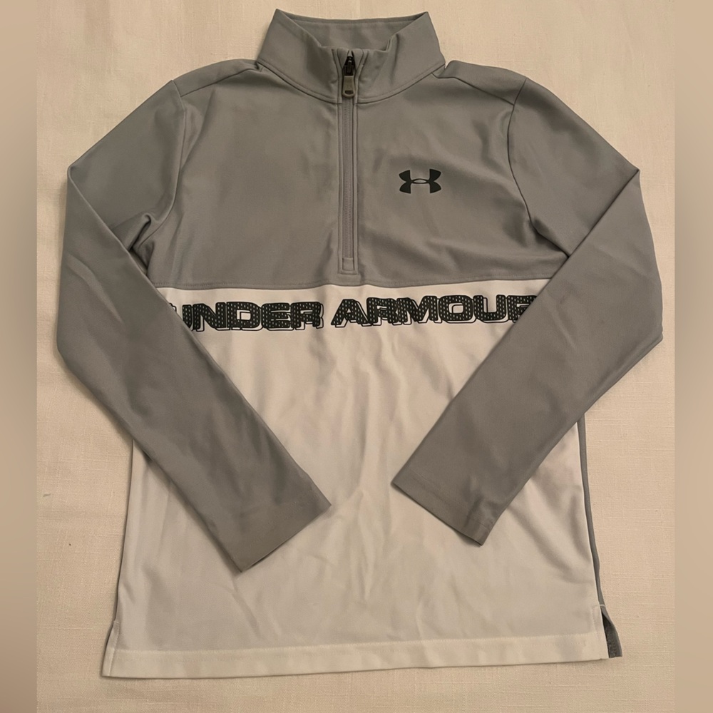Under Armour 1/4 zip long sleeve - youth Med